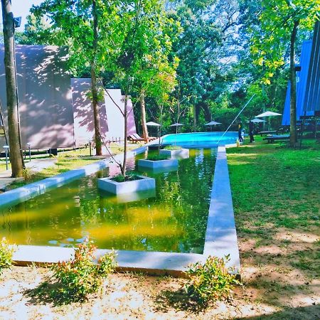 Kottawatta River Bank Resort Uda Walawe Extérieur photo