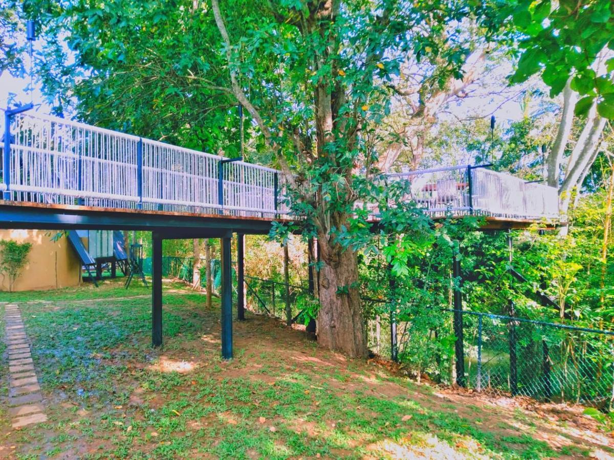 Kottawatta River Bank Resort Uda Walawe Extérieur photo