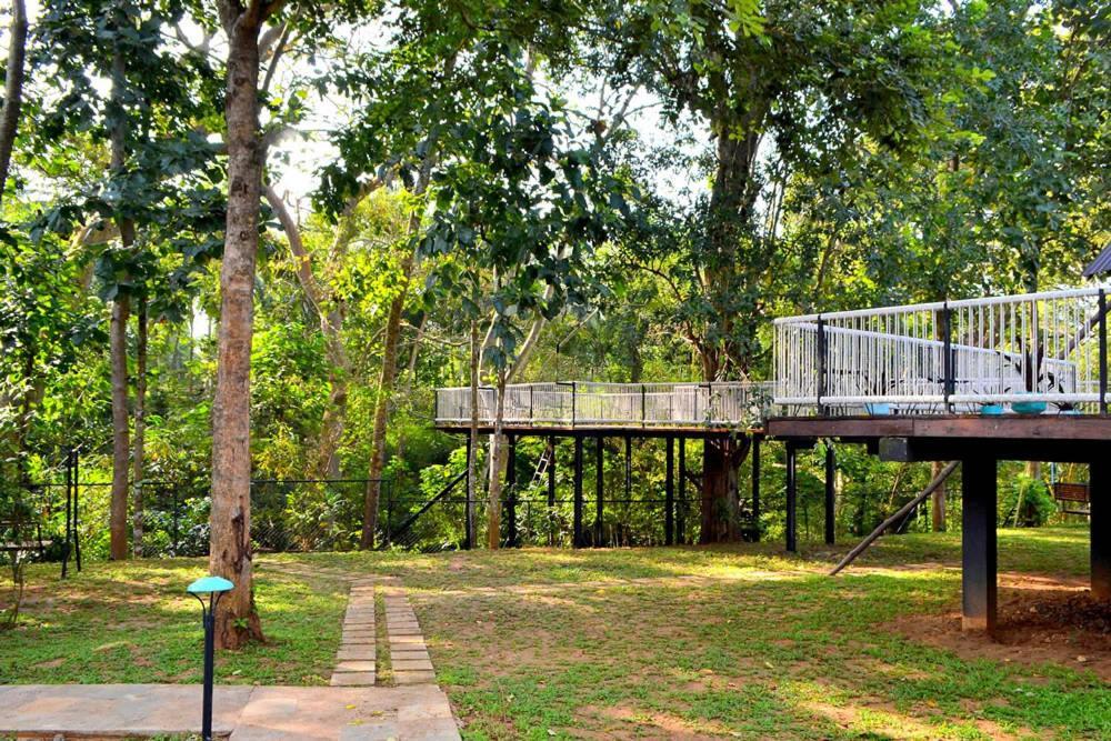 Kottawatta River Bank Resort Uda Walawe Extérieur photo