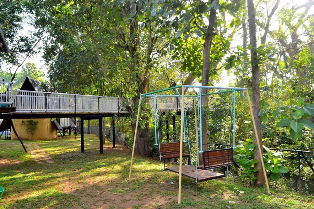 Kottawatta River Bank Resort Uda Walawe Extérieur photo