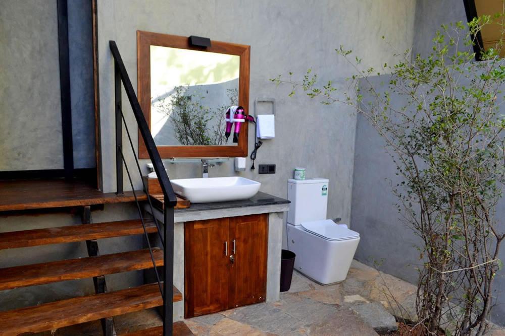 Kottawatta River Bank Resort Uda Walawe Extérieur photo